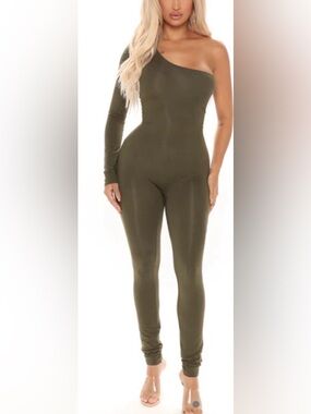 Fashion Nova Season Long Sleeve One
Shoulder Olive Green Jumpsuit Size M